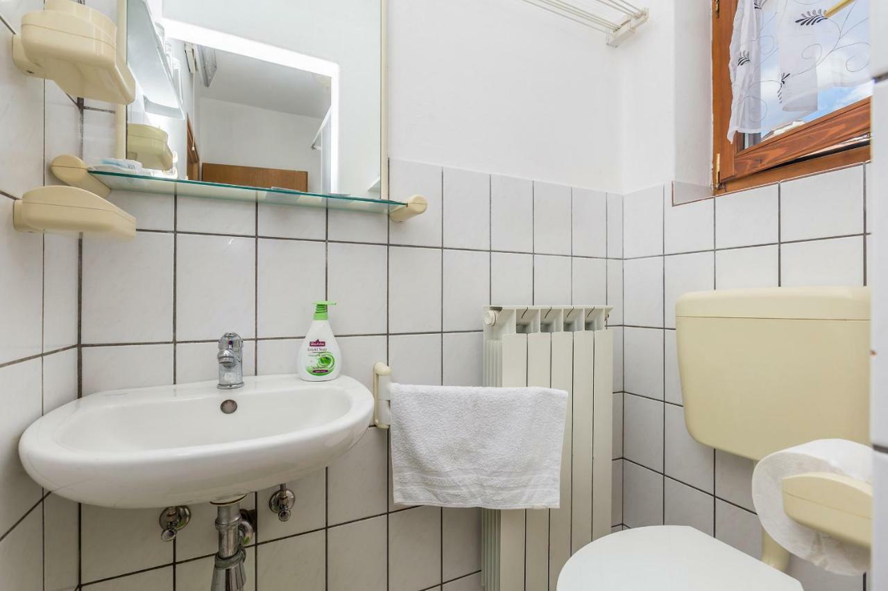 Apartment Karmel Viskovo Екстериор снимка