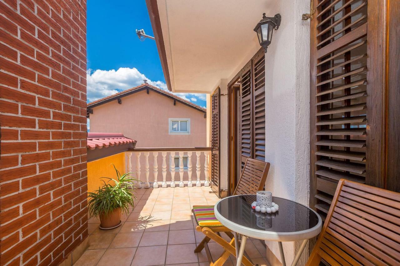 Apartment Karmel Viskovo Екстериор снимка