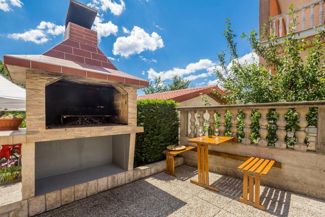 Apartment Karmel Viskovo Екстериор снимка